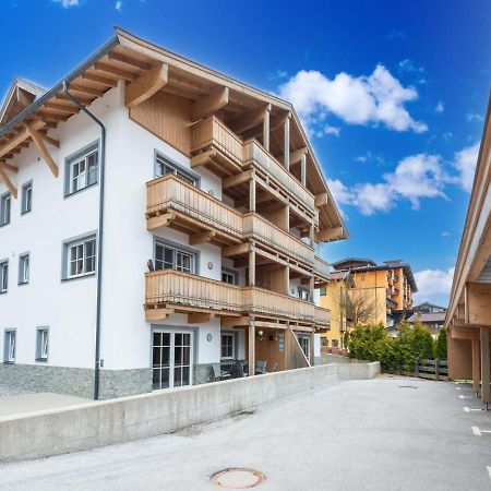 Luxury Penthouse With Balcony Ski Storage Carport Lift Apartment Brixen im Thale Exterior foto