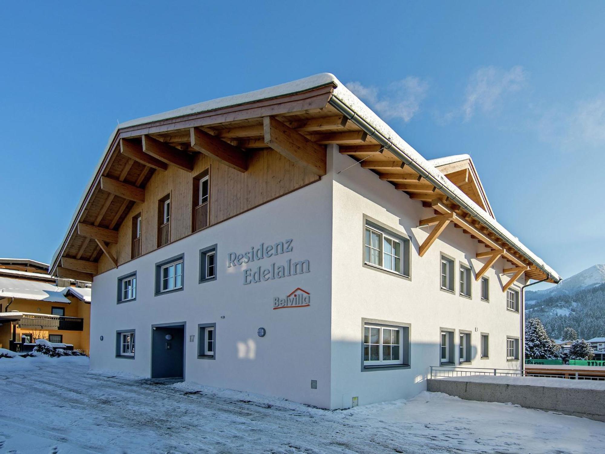 Luxury Penthouse With Balcony Ski Storage Carport Lift Apartment Brixen im Thale Exterior foto