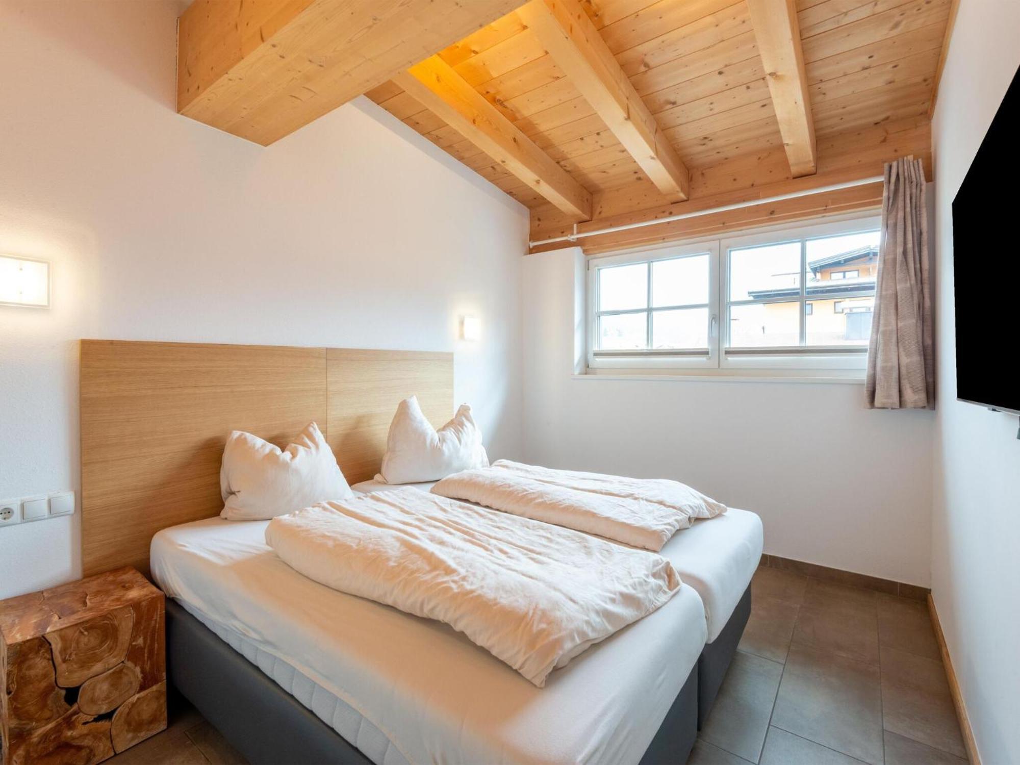 Luxury Penthouse With Balcony Ski Storage Carport Lift Apartment Brixen im Thale Exterior foto